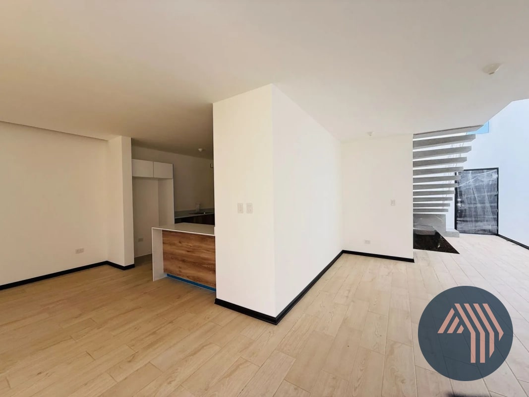 VENTA DE CASAS PARA ESTRENAR - TRIVENTO, KM 18.5 CES - 9