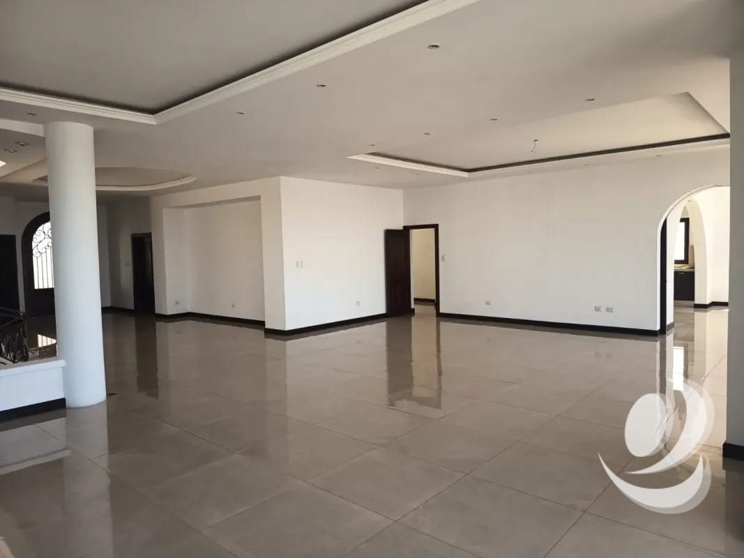Vendo Espectacular Mansión de Lujo en Altos de Montebello. CAES. — Casa en Venta en Santa Catarina Pinula, Carretera a El Salvador, Guatemala, Ciudad — foto 14 de 17