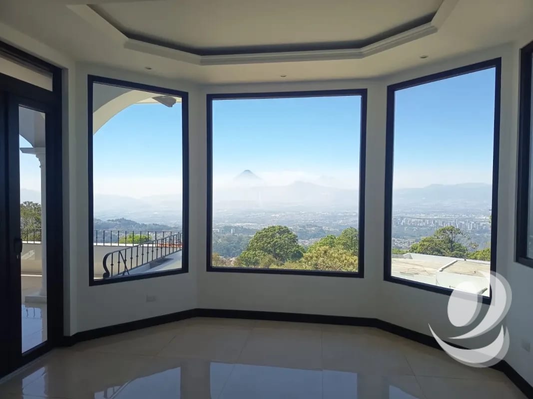 Vendo Espectacular Mansión de Lujo en Altos de Montebello. CAES. — Casa en Venta en Santa Catarina Pinula, Carretera a El Salvador, Guatemala, Ciudad — foto 7 de 17
