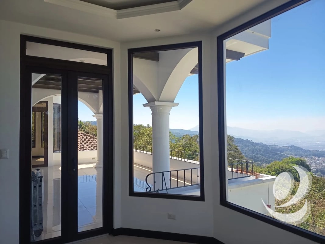 Vendo Espectacular MANSIÓN DE LUJO EN ALTOS DE MONTEBELLO. CAES. - 6