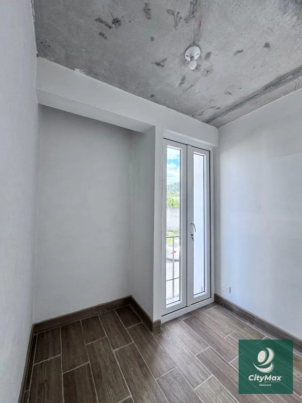 Casa Nueva en Venta Zona 16 Hacienda Real - 12