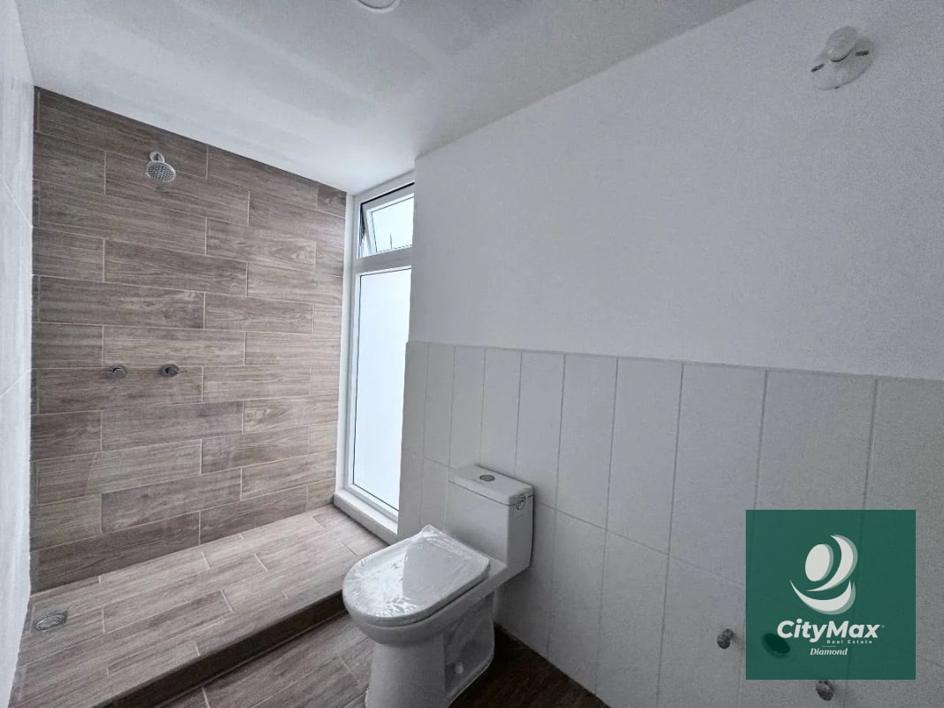 Casa Nueva en Venta Zona 16 Hacienda Real - 10