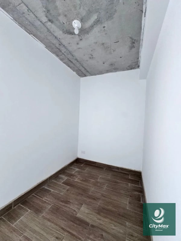 Casa Nueva en Venta Zona 16 Hacienda Real - 9