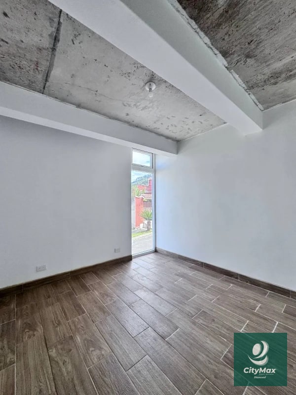 Casa Nueva en Venta Zona 16 Hacienda Real - 8