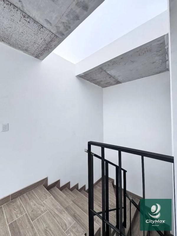 Casa Nueva en Venta Zona 16 Hacienda Real - 3
