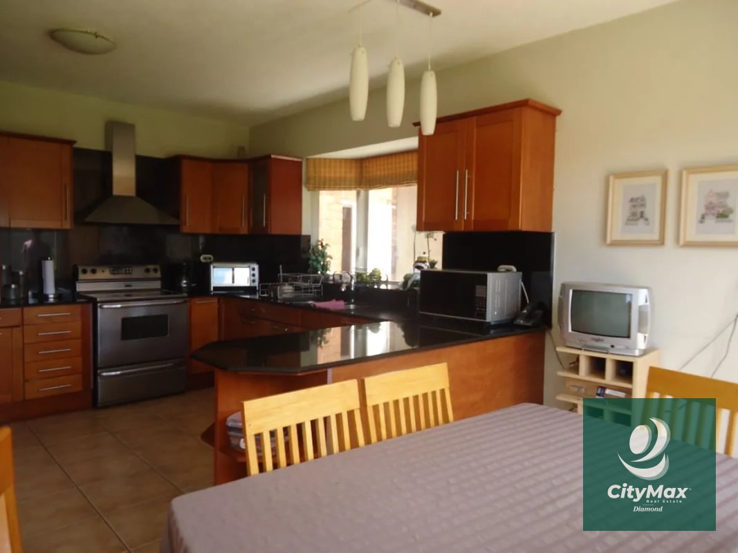 CASA EN VENTA EN CONDOMINIO COLINAS DE CASTEL - 12