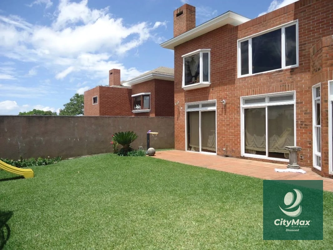 CASA EN VENTA EN CONDOMINIO COLINAS DE CASTEL - 9