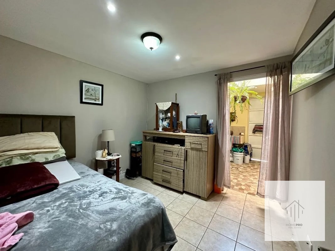 Casa en venta en zona 11 - 8