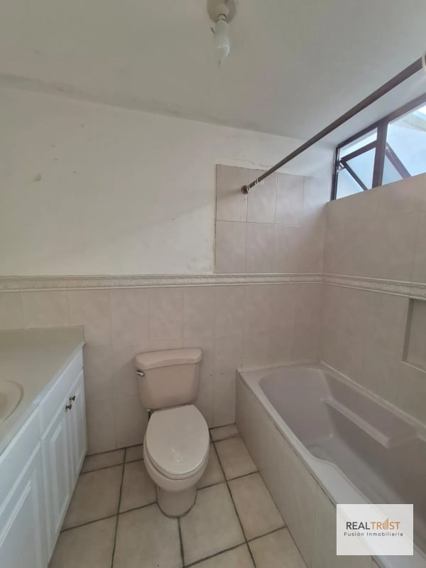 EN VENTA TOWNHOUSE KM 15 CARRETERA AL SALVADOR, FRENTE A CONDADO CONCEPCIÓN - 6