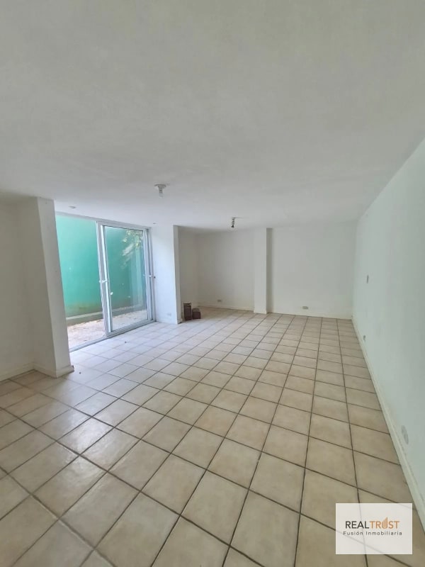 EN VENTA TOWNHOUSE KM 15 CARRETERA AL SALVADOR, FRENTE A CONDADO CONCEPCIÓN - 4
