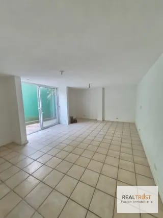 EN VENTA TOWNHOUSE KM 15 CARRETERA AL SALVADOR, FRENTE A CONDADO CONCEPCIÓN — Casa en Venta en km 11-15, Carretera a El Salvador, Guatemala, Ciudad — miniatura 4 de 17