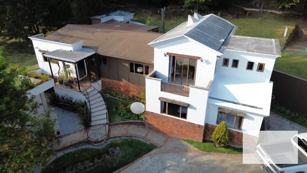 Casa en Venta 5 dormitorios Carretera a Fraijanes — Casa en Venta en Carretera a El Salvador, Guatemala, Ciudad — foto 14 de 14