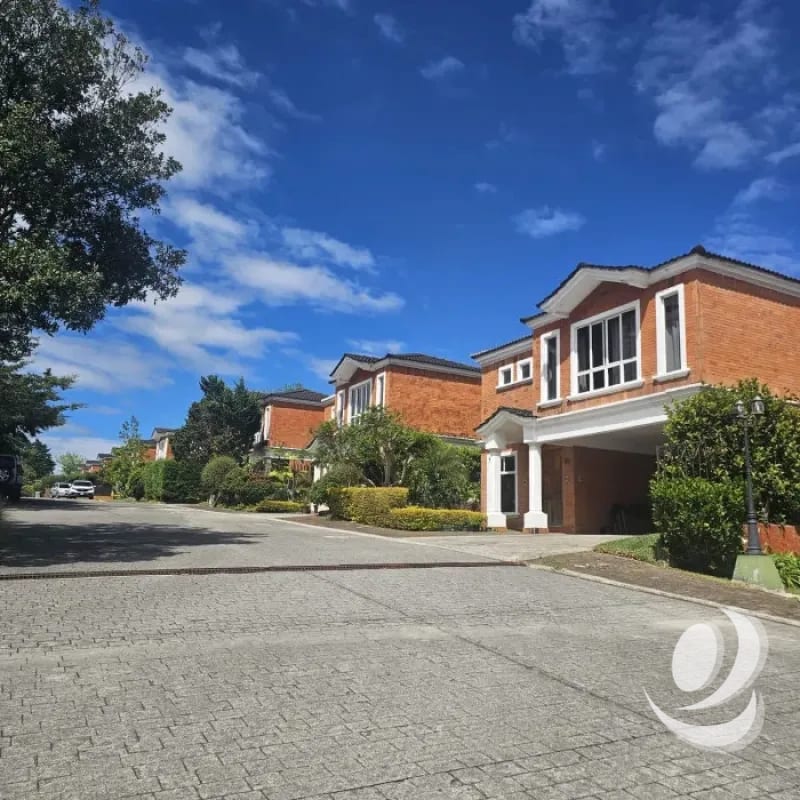 Vendo de Casa en Santiago de Compostela C.A.E.S. 19.5 Guatemala. — Casa en Venta en Santiago de Compostela, Carretera a El Salvador, Guatemala, Ciudad — foto 11 de 17