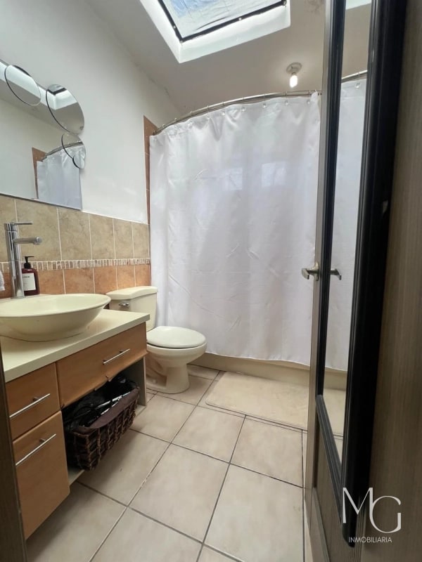 CASA EN VENTA – JARDINES DEL ROSARIO, ZONA 16 - 5