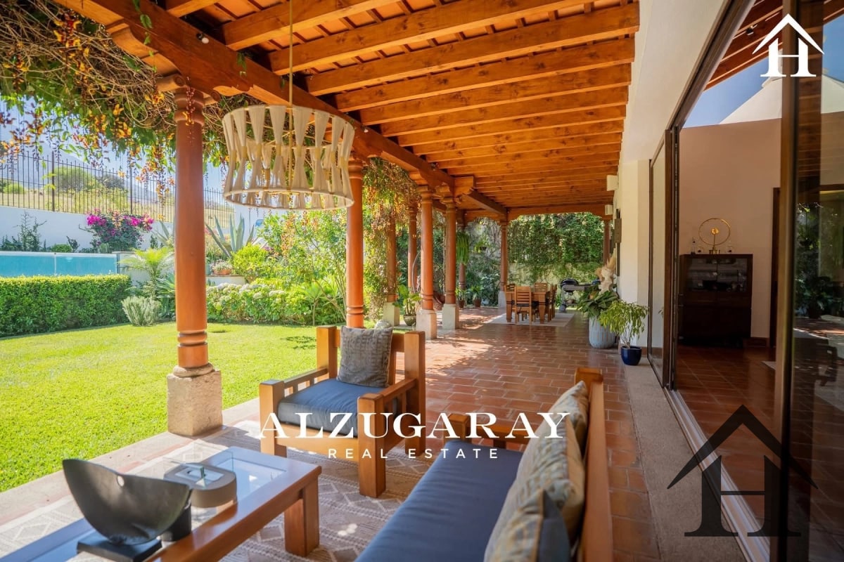 casa de 1 nivel con piscina / amueblada / condominio Antigua - 8