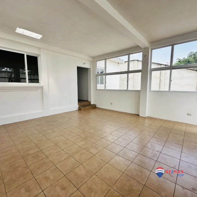 ZONA 1, CASA EN VENTA O RENTA IDEAL PARA COMERCIAL O RESIDENCIAL - 6