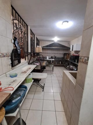Venta de Casa para uso de Restaurante u Oficinas, Zona 1. — Casa en Venta en Zona 1, Guatemala, Ciudad — miniatura 1 de 16