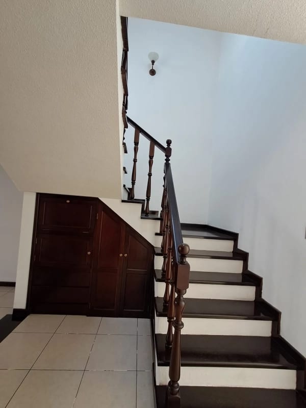 Venta de Casa en Residenciales Santa Mònica VI, Km. 16.5 Carretera a El Salvador — Casa en Venta en Carretera a El Salvador, Guatemala, Ciudad — foto 11 de 17