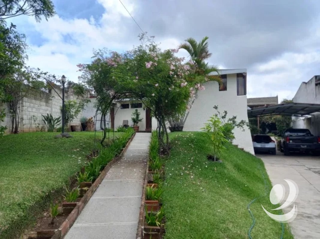 Casa Amueblada en Venta San Cristóbal, Guatemala - 3