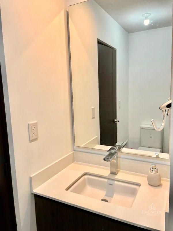 Zona 4 Mixco • Casa en Renta • Condado El Naranjo, Mérida - 14