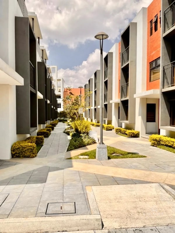 Zona 4 Mixco • Casa en Renta • Condado El Naranjo, Mérida - 7
