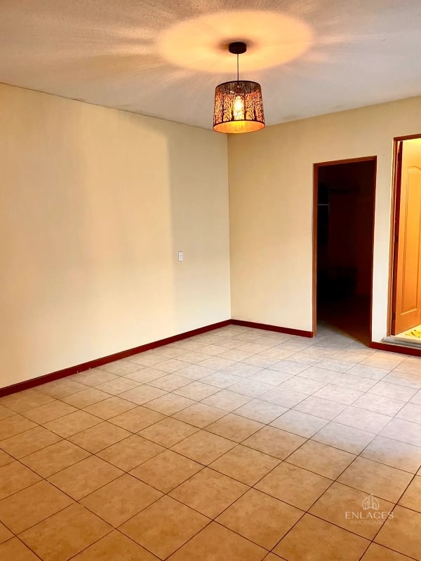 Zona 4 Mixco • Casa en Renta • Condominio El Barrio San Nicolás - 14
