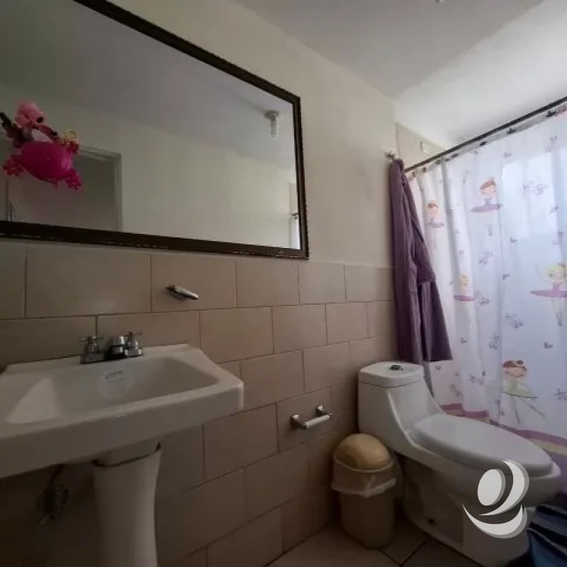 ¡¡¡Preciosa Casa En Venta Jardines de Verona Villa Nueva!!! - 4