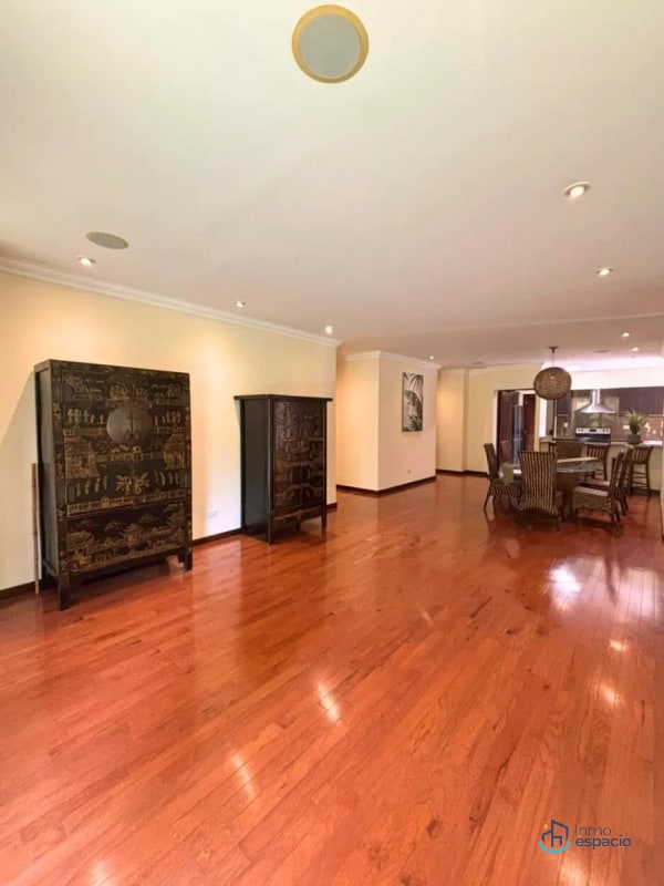 Apartamento en venta o alquiler en Edificio Plenum, 5ta Avenida Zona 14 - 16