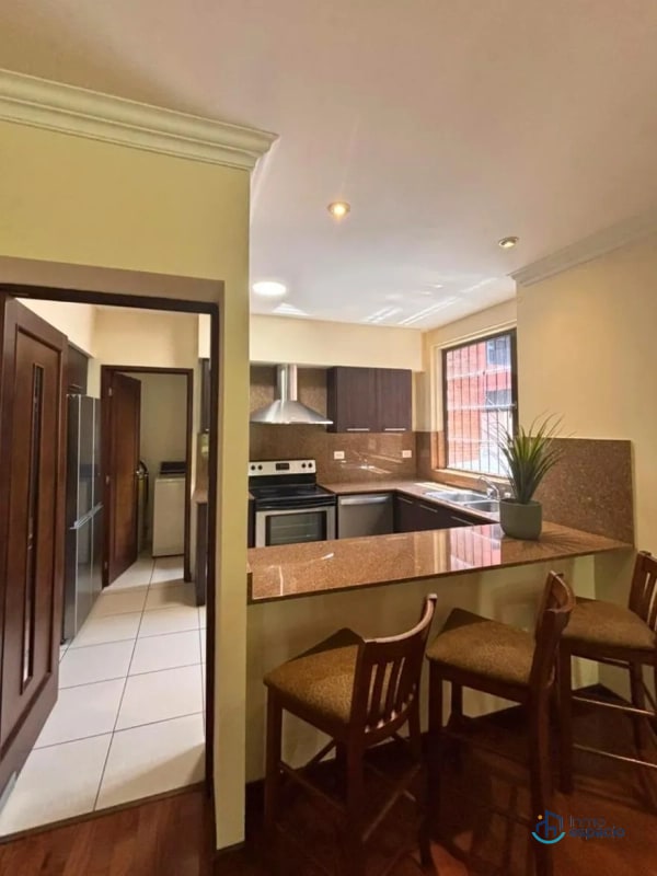Apartamento en venta o alquiler en Edificio Plenum, 5ta Avenida Zona 14 - 12