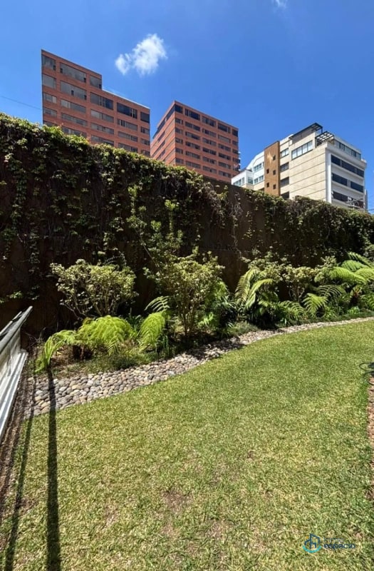 Apartamento en venta o alquiler en Edificio Plenum, 5ta Avenida Zona 14 - 4
