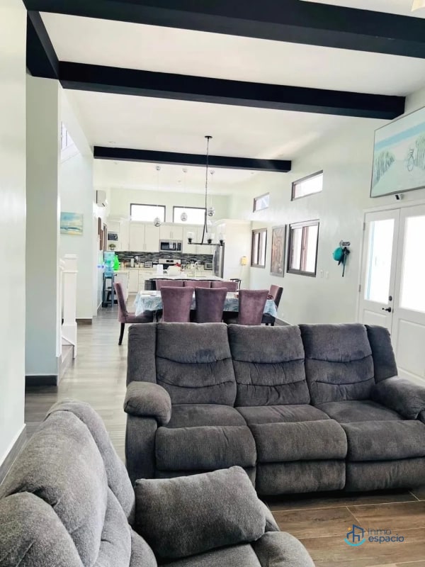 Propiedad en venta con 2 viviendas en Nueva Concepción, Escuintla - 14