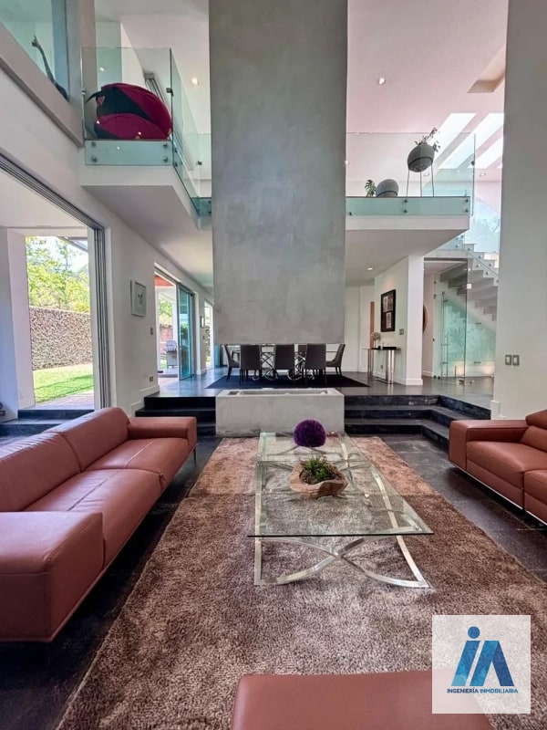 CASA MODERNA EN VENTA📍Condominio Las Luces, Km 13.5, Carretera a El Salvador - 16