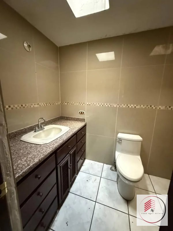 VENTA de casa en zona 11 a un costado de calzada Roosevelt - 6