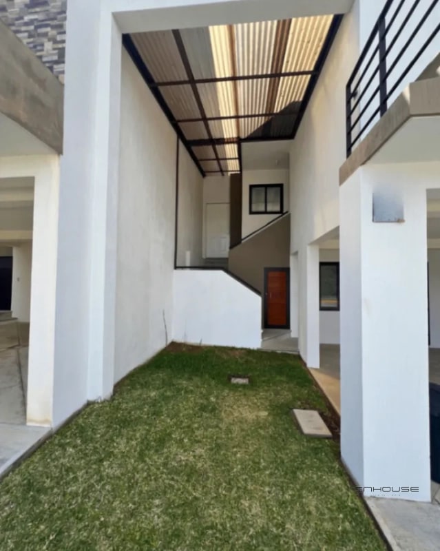 CASA EN RENTA ZONA 16 SAN AGUSTIN DE TRES NIVELES. - 12