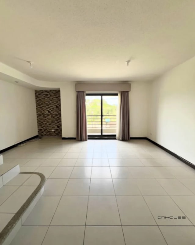 CASA EN RENTA ZONA 16 SAN AGUSTIN DE TRES NIVELES. - 9