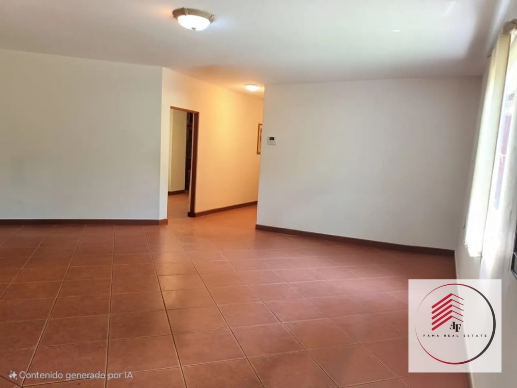 VENTA DE HERMOSA CASA EN CASA Y CAMPO KM. 23.5 CARRETERA AL SALVADOR - 14