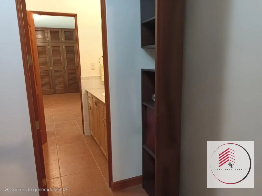 VENTA DE HERMOSA CASA EN CASA Y CAMPO KM. 23.5 CARRETERA AL SALVADOR - 13