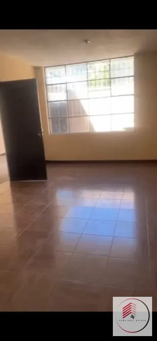 Alquiler de casa en zona 7 Kaminal Juyu 1 a una cuadra de la Clz. San Juan — Casa en Alquiler en Kaminaljuyú, Zona 7, Guatemala, Ciudad — miniatura 1 de 17