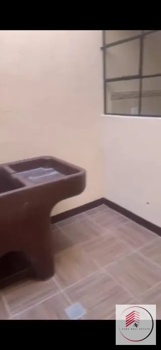 Alquiler de casa en zona 7 Kaminal Juyu 1 a una cuadra de la Clz. San Juan — Casa en Alquiler en Kaminaljuyú, Zona 7, Guatemala, Ciudad — miniatura 3 de 17