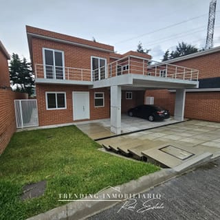 Casa en venta Carretera a El Salvador condominio Buena Fuente de 4 habitaciones + 4 parqueos — Casa en Venta en Santa Catarina Pinula, Guatemala, Ciudad — miniatura 1 de 17
