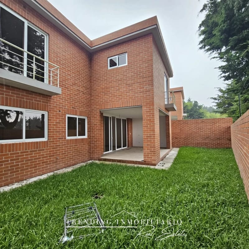 Casa en venta Carretera a El Salvador condominio Buena Fuente de 4 habitaciones + 4 parqueos — Casa en Venta en Santa Catarina Pinula, Guatemala, Ciudad — foto 11 de 17