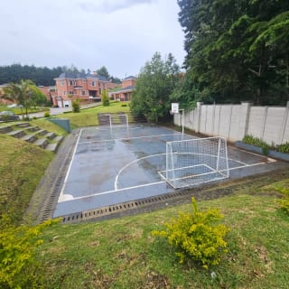 Casa en venta Carretera a El Salvador condominio Buena Fuente de 4 habitaciones + 4 parqueos — Casa en Venta en Santa Catarina Pinula, Guatemala, Ciudad — miniatura 2 de 17