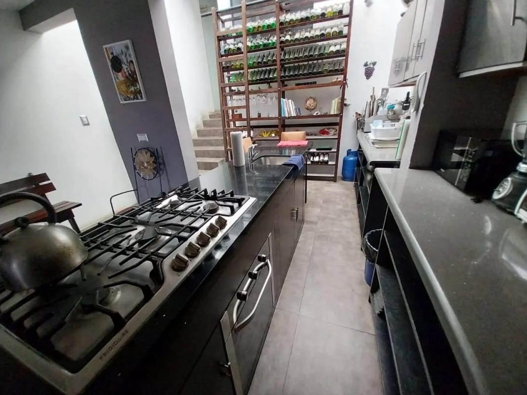 CASA EN VENTA EN LA MONTAÑA  ZONA 16 ADENTRO DE GARITA — Casa en Venta en La Montaña, Zona 16, Guatemala, Ciudad — foto 4 de 8