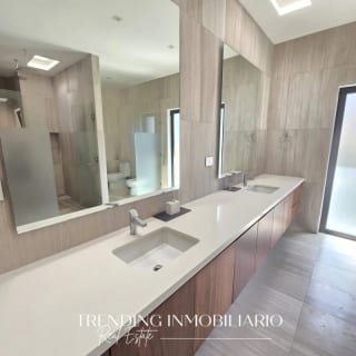 Casa en venta zona 16 Pulte Golf de 5 habitaciones + 4 parqueos — Casa en Venta en El Pulté, Zona 16, Guatemala, Ciudad — miniatura 2 de 17