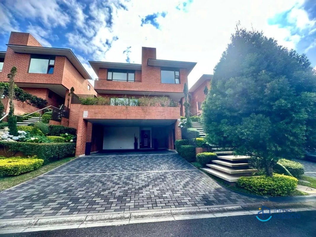 Casa de lujo en venta en Condominio Camelias – Km 15 Carretera a El Salvador - 1