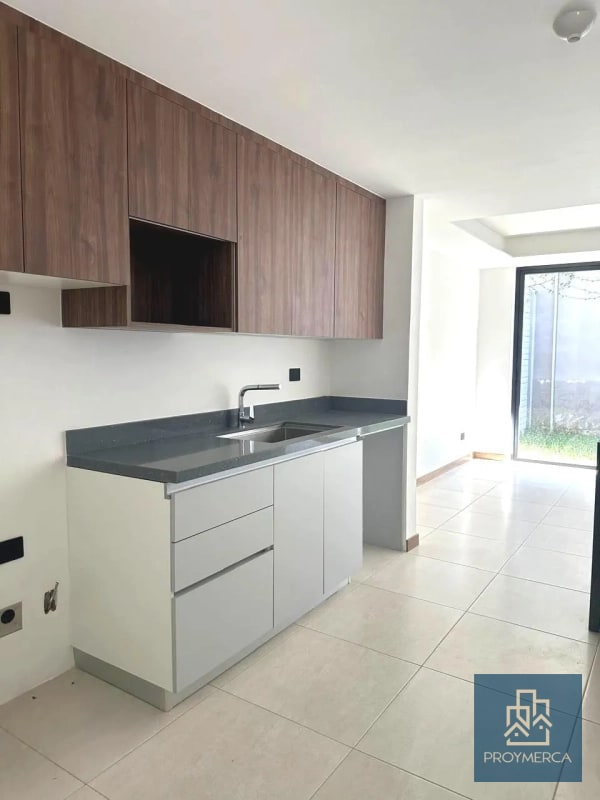 Casa en alquiler, Condominio Danté Kanajuyú, Zona 16 - 14
