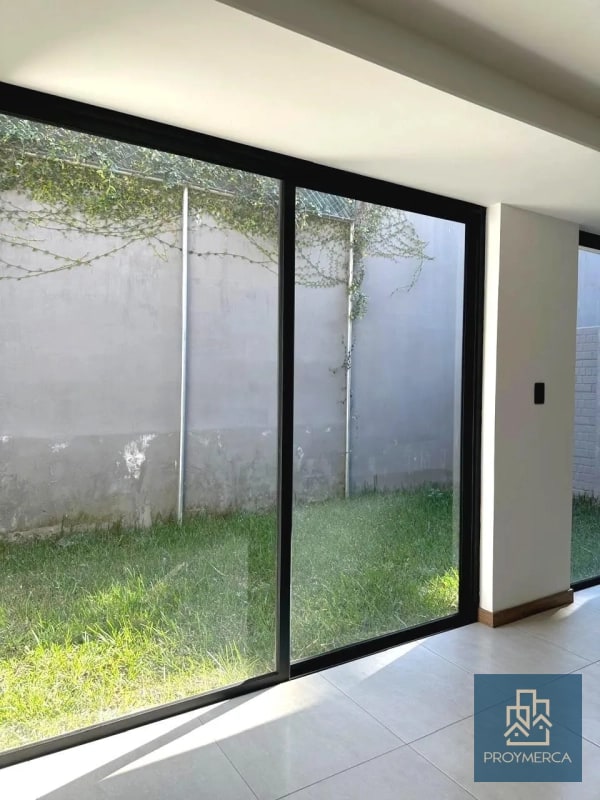 Casa en alquiler, Condominio Danté Kanajuyú, Zona 16 - 12