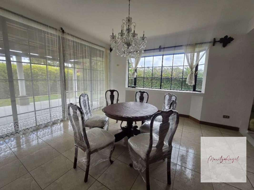 ALQUILER DE CASA EN ZONA 16 - 5