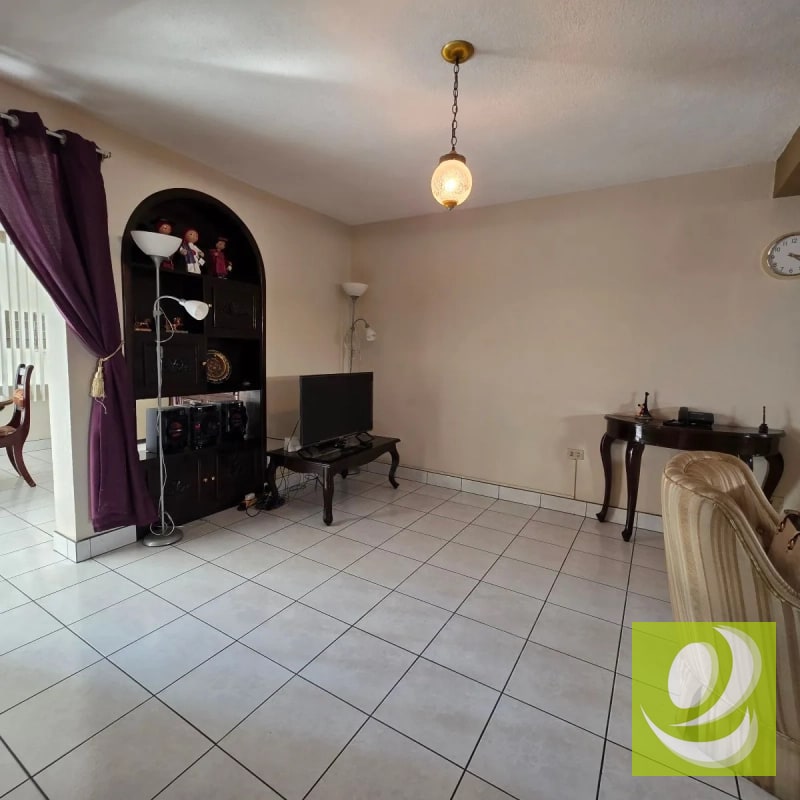 VENDO CASA EN RESIDENCIALES VALLE DEL SOL ZONA 4 MIXCO - 5