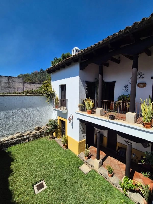 ENCANTADORA PROPIEDAD COLONIAL EN VENTA EN EL CASCO DE LA ANTIGUA GUATEMALA - SECTOR RUINAS DE LA CANDELARIA — Casa en Venta en Antigua, Sacatepéquez — foto 5 de 5
